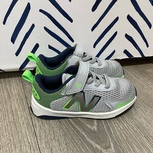Toddler boy New balance 545 V1 sneakers